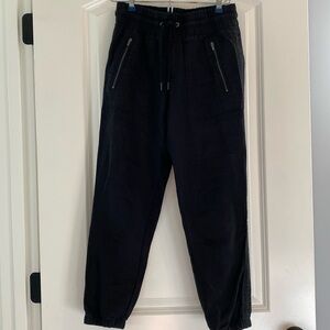 Discover the perfect blend of style and comfort with Athleta linen joggers!